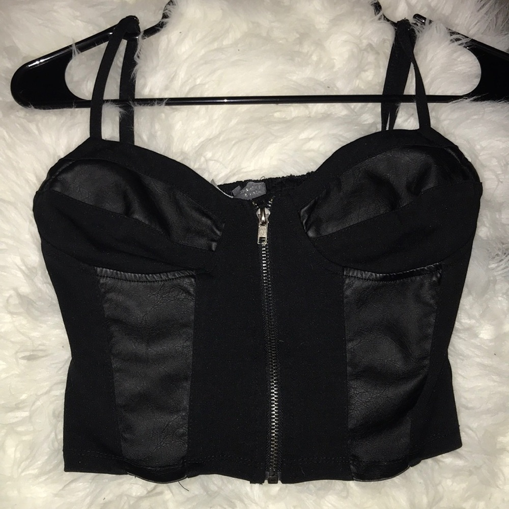 black bustier